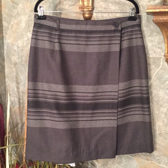 Ralph Lauren 🌹 stunning striped gray skirt - Picture 7 of 8